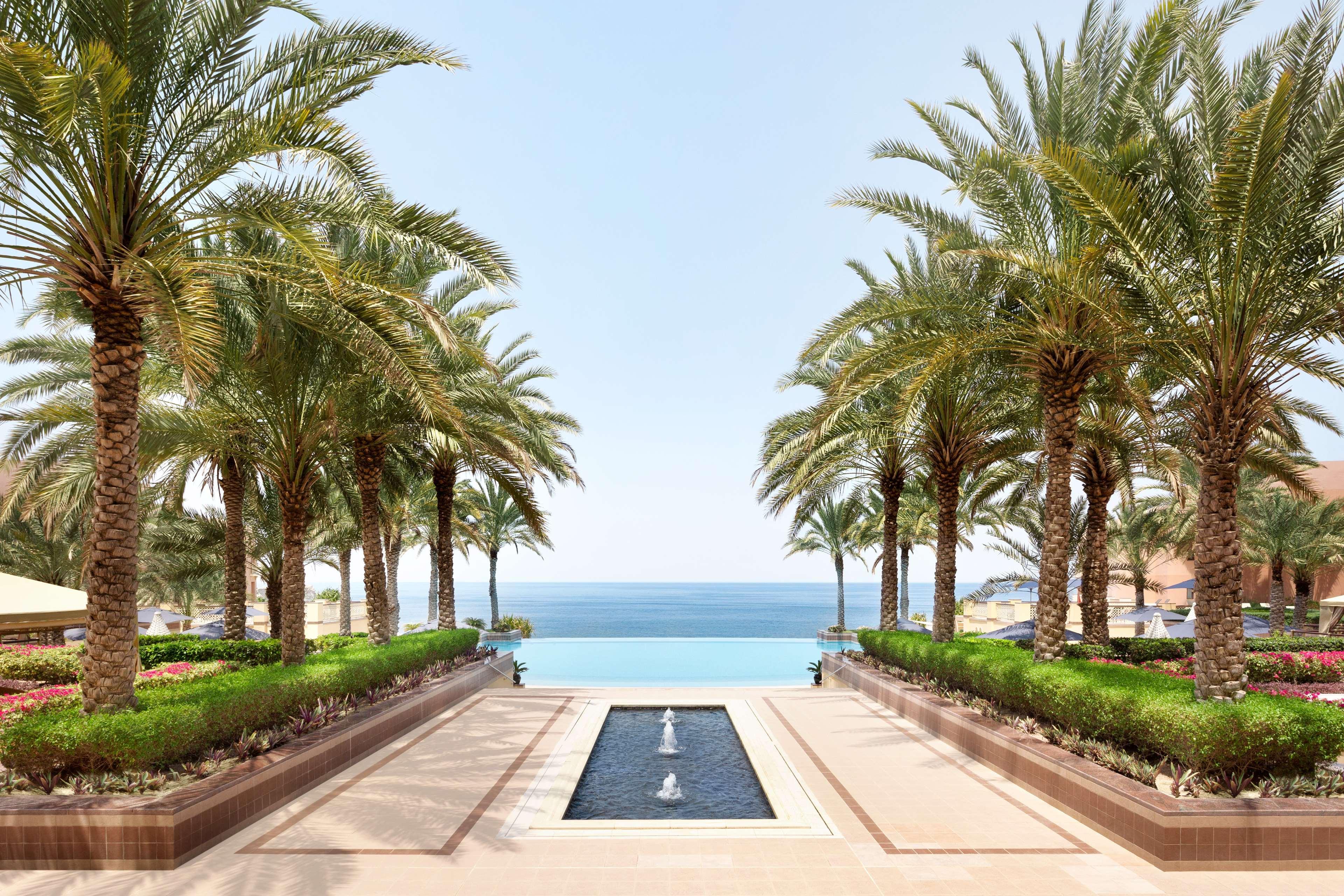 Shangri-La Al Husn, Muscat - Adults Only Resort Esterno foto The Cove Rotana Resort
