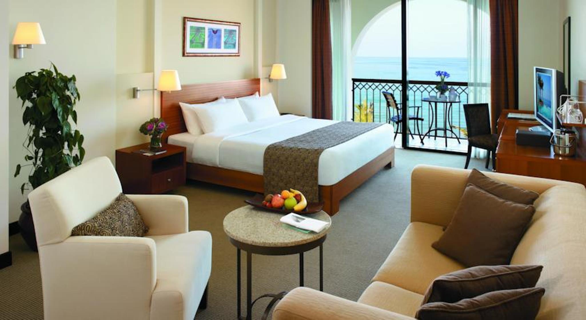 Shangri-La Al Husn, Muscat - Adults Only Resort Esterno foto A room at the Hilton Tel Aviv