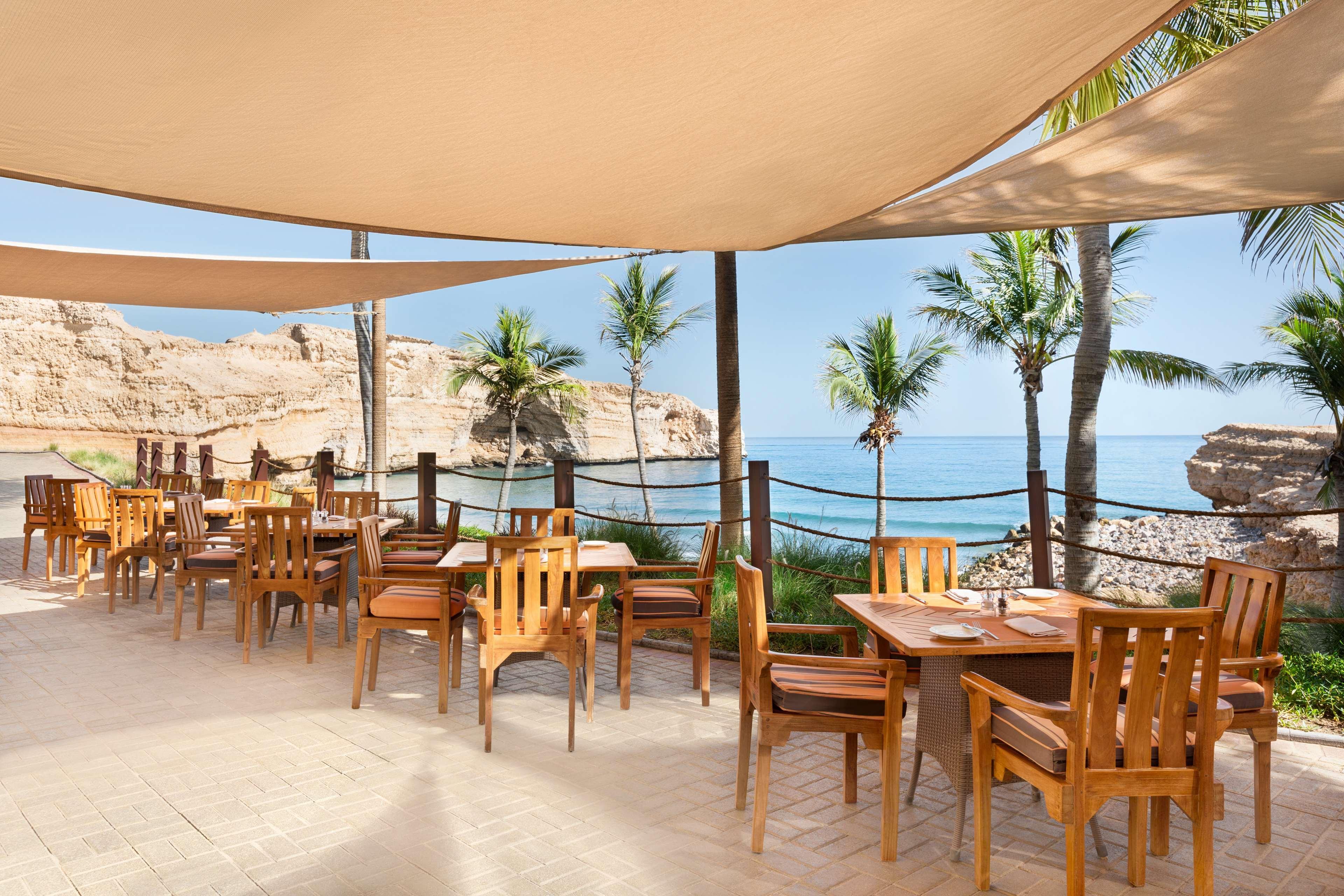 Shangri-La Al Husn, Muscat - Adults Only Resort Esterno foto The Cove at The Mirage
